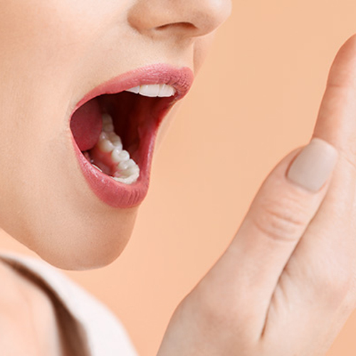 Bad-Breath-treatment-at-nawale-dentocare-aurangabad